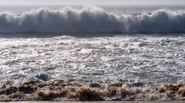 Schäumende Brandung vor Villa Cha Portugal 6